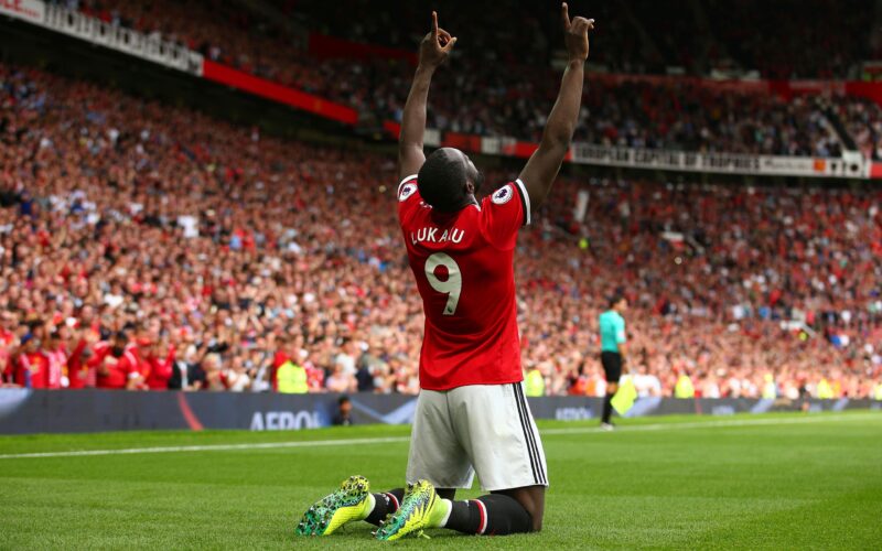 Hình nền cầu thủ Romelu Lukaku ăn mừng