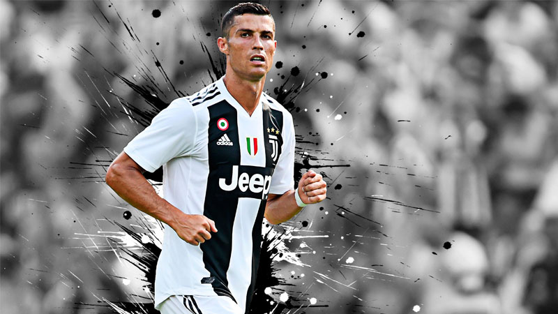 Hình nền Ronaldo cống hiến hết mình trên sân đấu