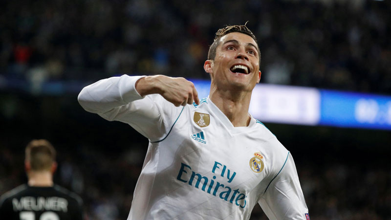 Hình nền Ronaldo với pha ăn mừng đầy cảm xúc